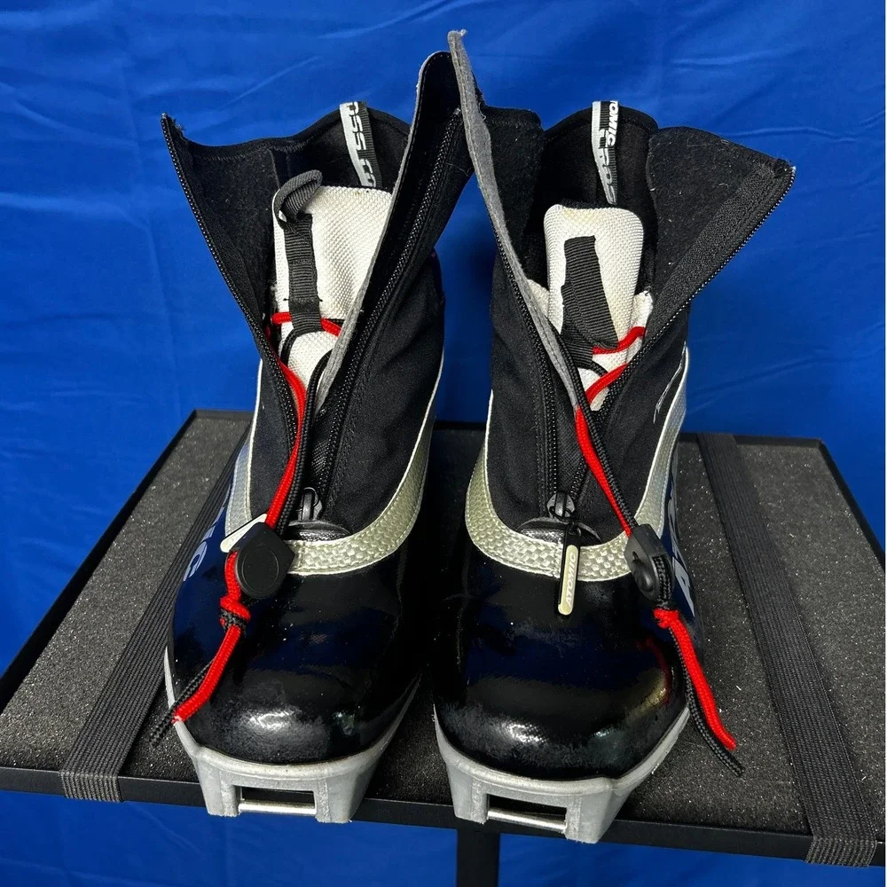 Atomic X-Cruise Mens 40 Cross-Country Ski Boots Sz 9 Athlete Sporty Nordic Snow